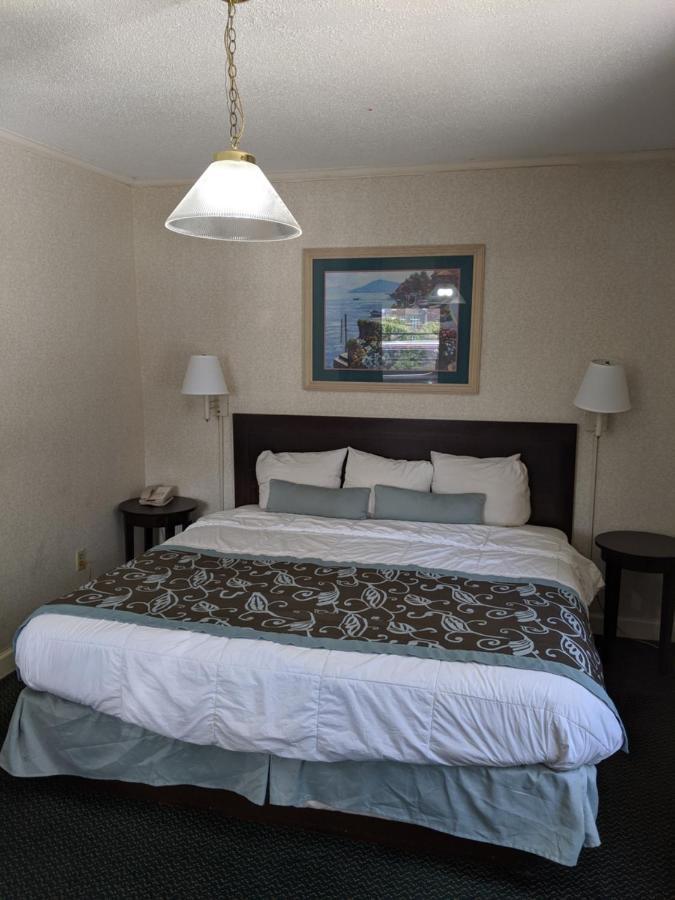Azalea Inn & Suites Wilmington Exteriör bild